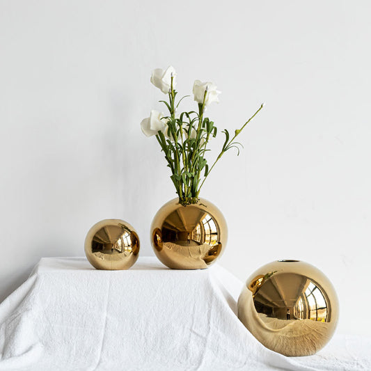 Gold Electroplated Mirror Polish Ceramic Round Vase